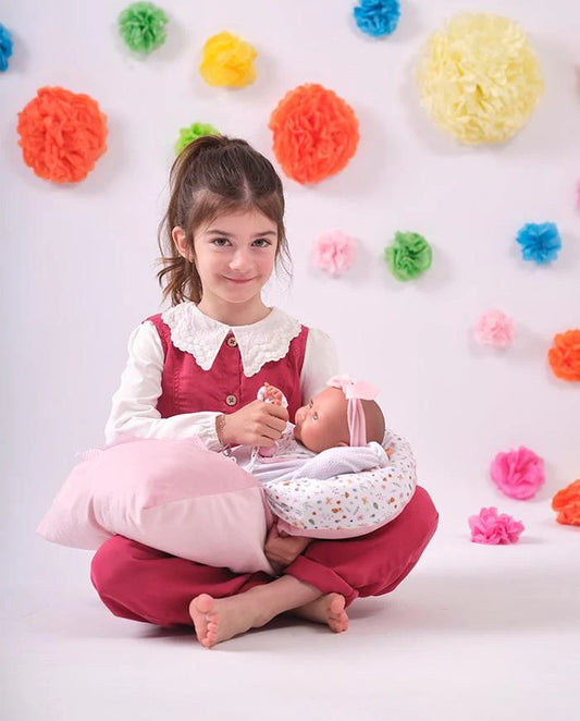 Papusa Llorens, Nica, cu saculet de dormit roz, 40 cm