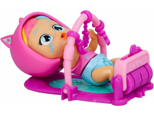 Papusa Cry Babies Play Time - Millie cu salteluta activitati