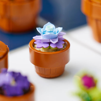 LEGO® Icons Creator Expert - Plante de mici dimensiuni 10329, 758 piese