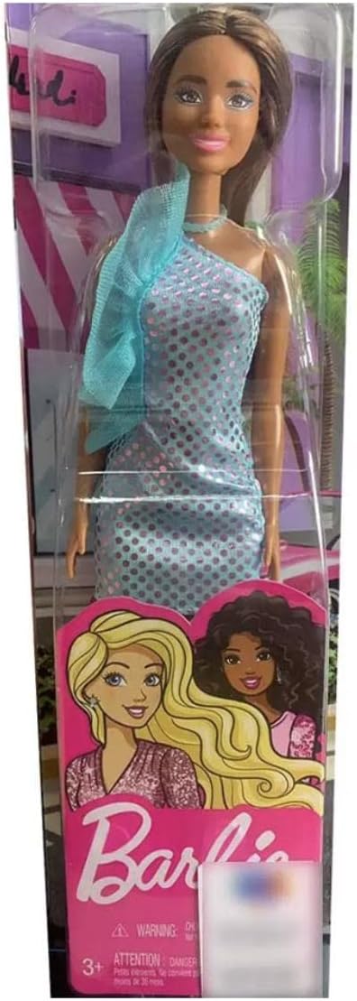 Papusa Barbie tinuta stralucitoare in rochie albastra