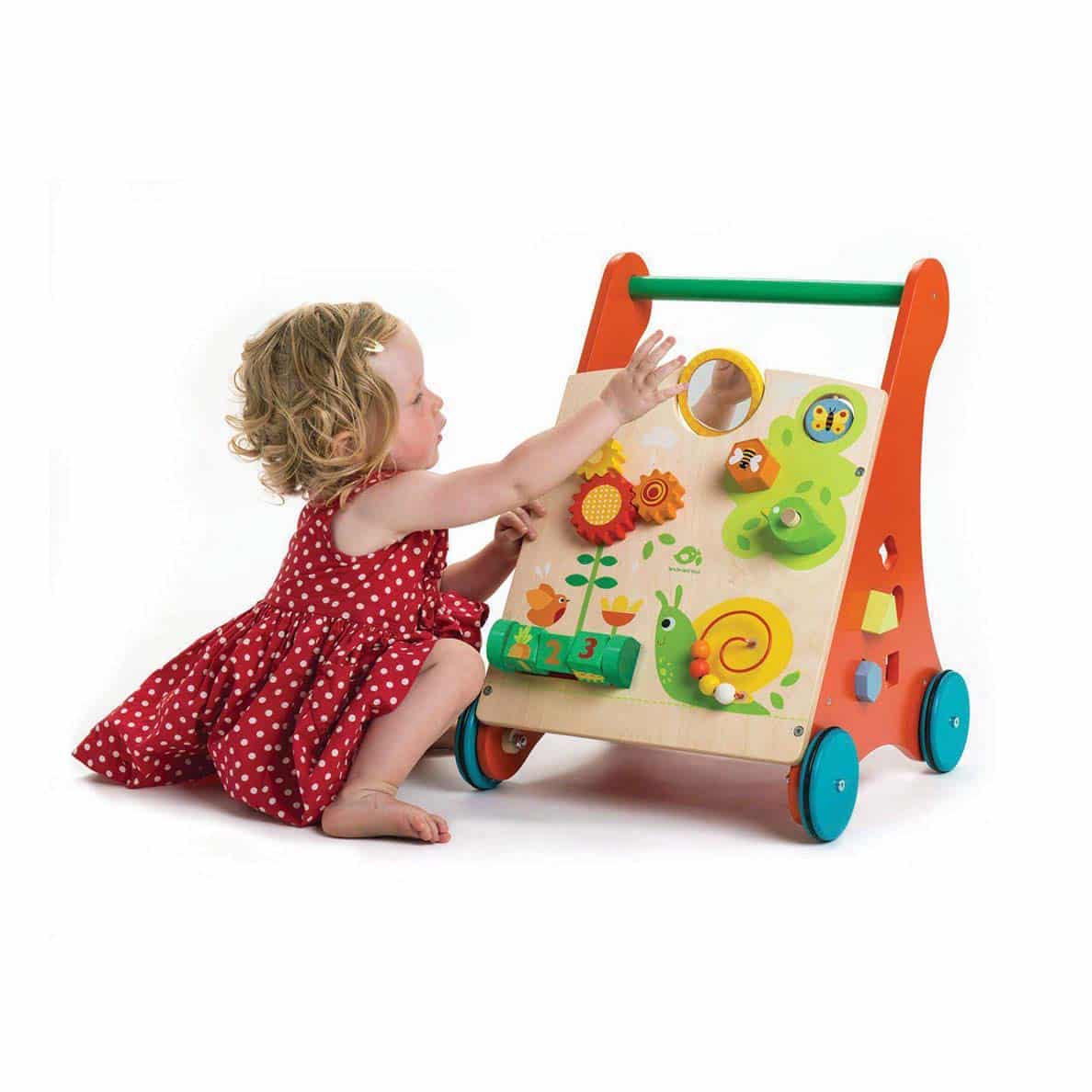 Antemergator cu activitati in gradina, 10 activitati