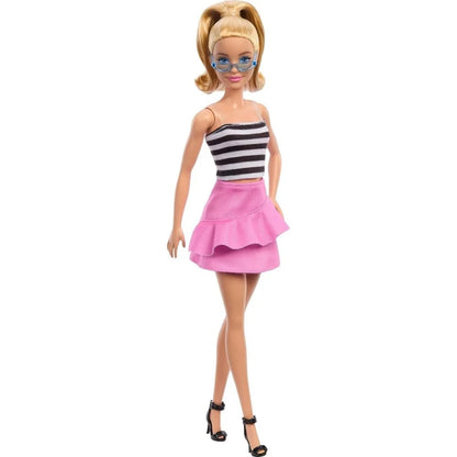 Papusa fashionista Barbie, aniversare de 65 de ani, in top alb-negru