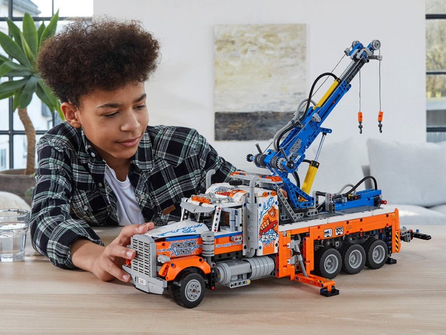 LEGO Technic - Camion de remorcare de mare tonaj 42128, 2017 piese