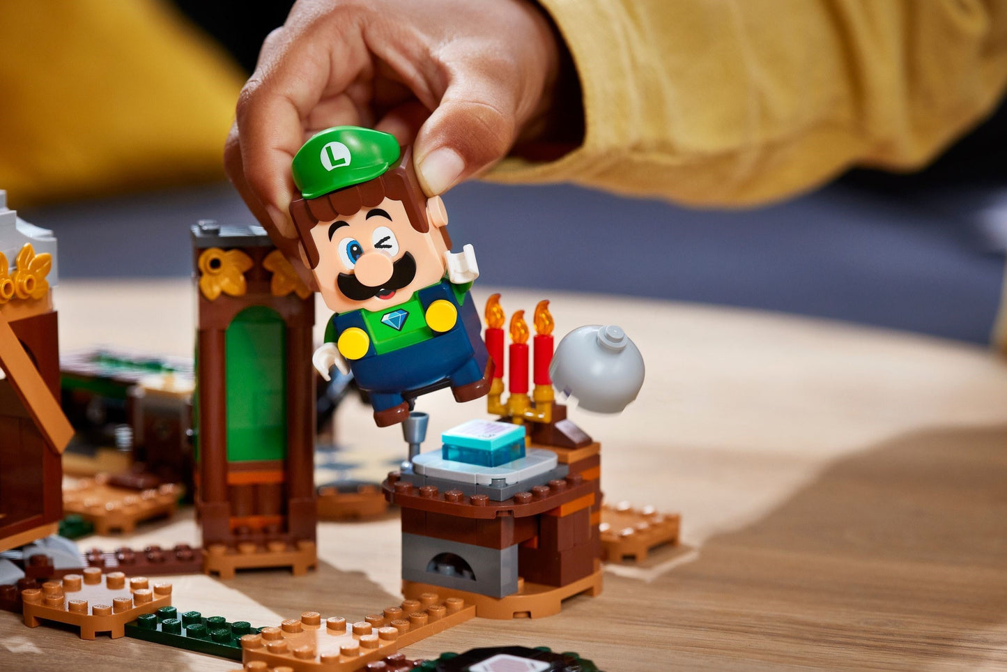 LEGO Super Mario: De-a v-ati ascunselea in Luigi’s Mansion 71401, 8 ani+, 877 piese