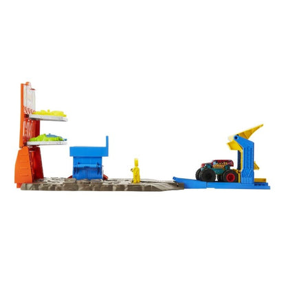 Set de joc Hot Wheels Monster Trucks - Explozia