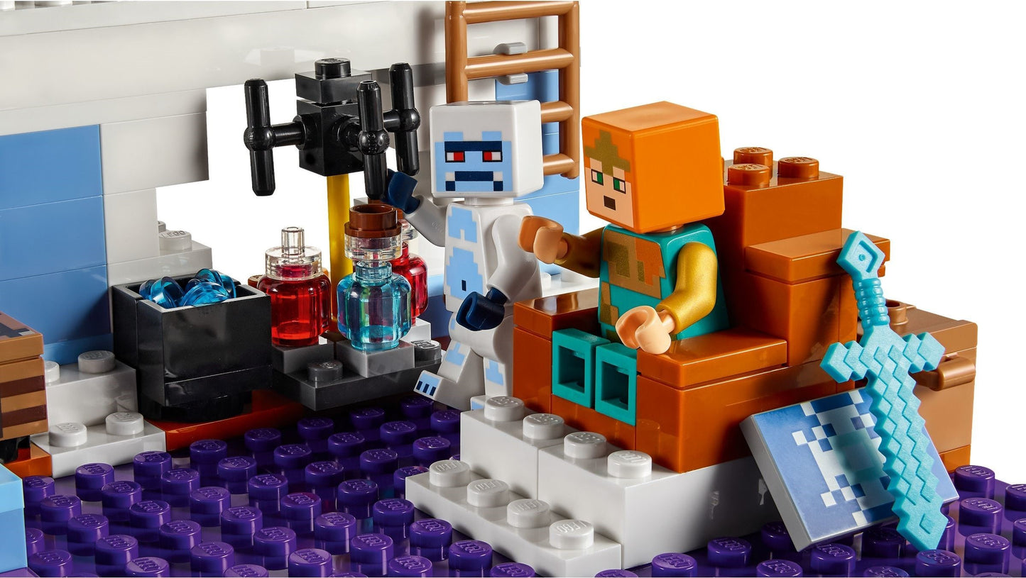 Set de constructie LEGO Minecraft - Castelul de gheata 21186, 499 piese